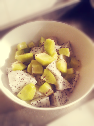 kiwi and dragon fruit