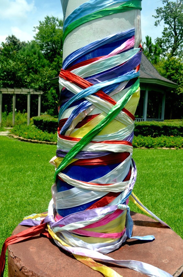  maypole